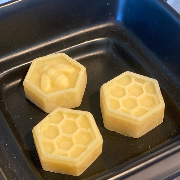 Beeswax warmer melts with essential oils- citrus blend - Picture 3 of 3